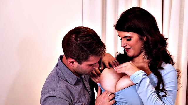 Jenni Noble: The Dating Game