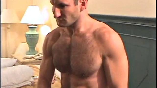 Брок решил доказать, что гей-дрочка - это не работа мечты, но кайф ловит знатный.