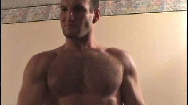 Брок решил доказать, что гей-дрочка - это не работа мечты, но кайф ловит знатный.