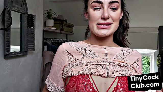 raven brit жестко унижает маленький член и смеётся