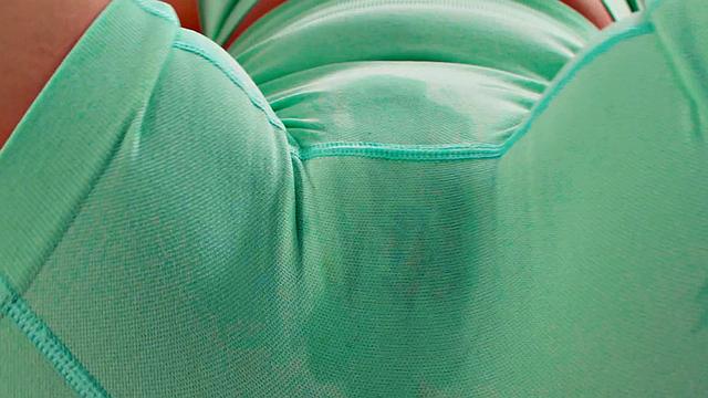 Ebony babe squirting while riding during yoga class