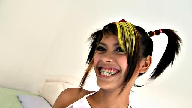 Sarika Asian Girls Wild