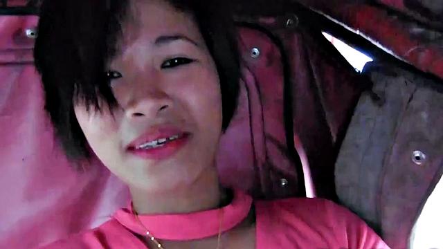 Стелла решила: на этом отельном матрасе спать не будет - будет анал