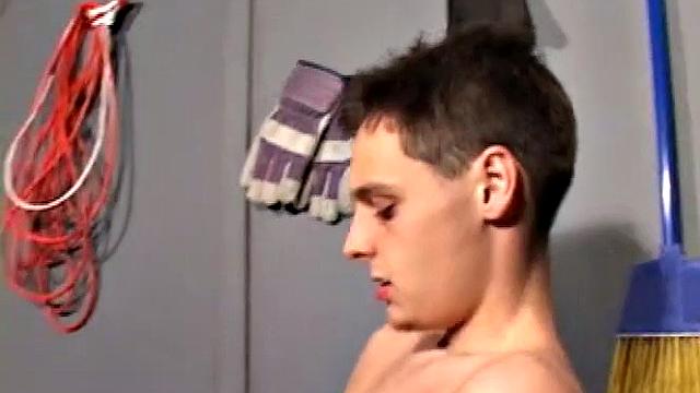 Gunner Raines Beats Meat