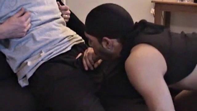 Винни с удивлением открывает для себя гей минет от Энрике - кто бы мог подумать, что так понравится?