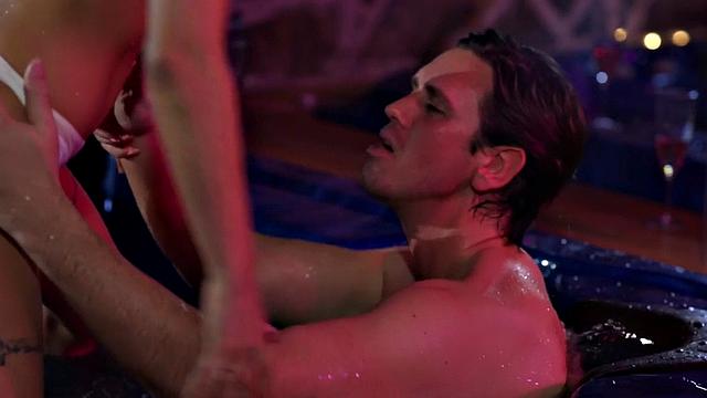 Erotic milf riding cock in kinky trio and pussylicking