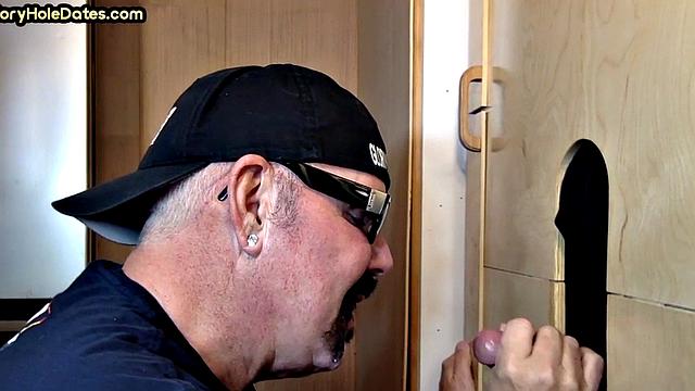 Gloryhole DILF deepthroats dude before barebacking
