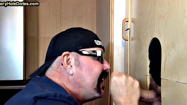 Gloryhole DILF deepthroats dude before barebacking