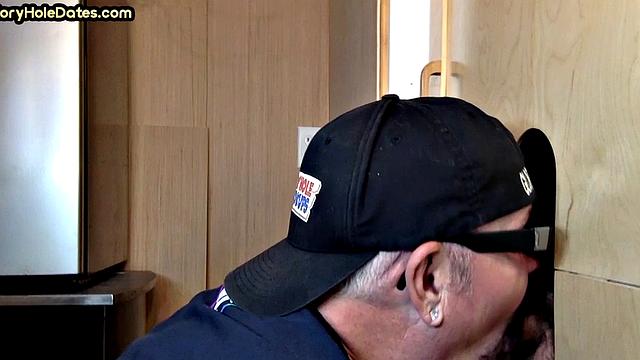 Gloryhole DILF deepthroats dude before barebacking