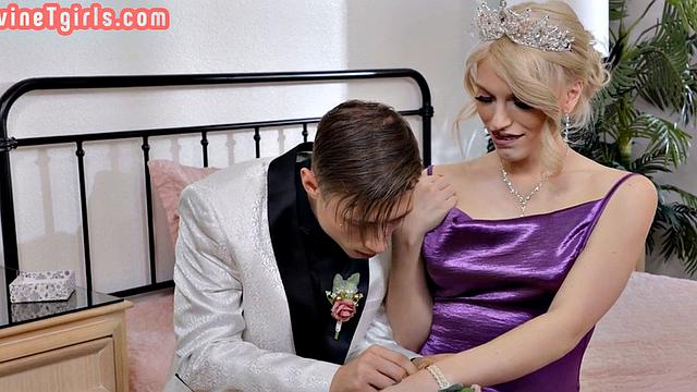 Trans drilled in asshole by nasty male fucker