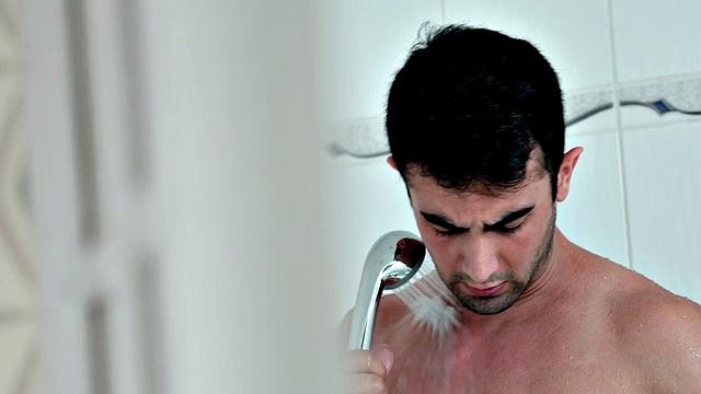 21yo petite lady penetrated hardcore by big white dick