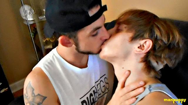 Passionate Gay Kisses 27 - Toby Springs, Elis Ataxxx