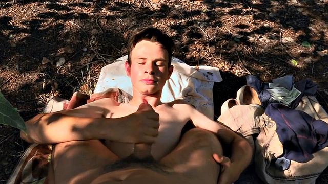 Euro picked up guy fucked outdoors in tight anal hole