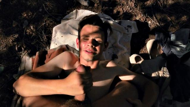 Euro picked up guy fucked outdoors in tight anal hole