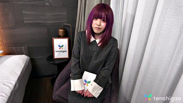 Please welcome Miss Shiori Fujimori to Tenshigao