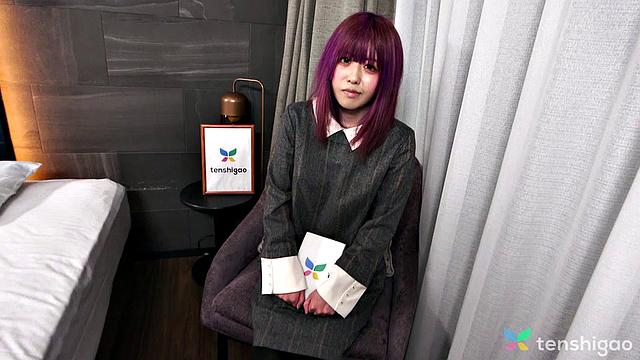 Please welcome Miss Shiori Fujimori to Tenshigao