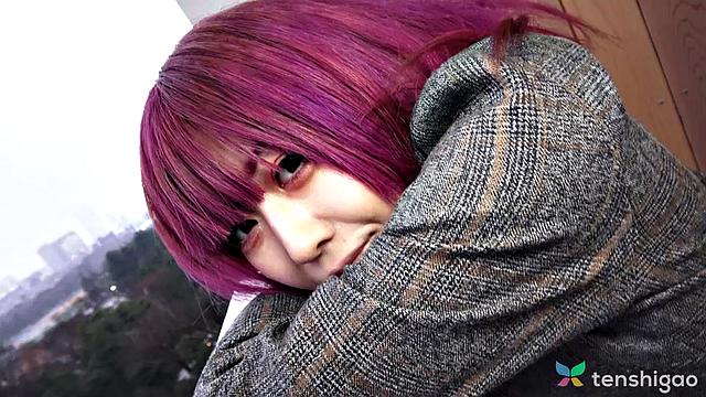 Please welcome Miss Shiori Fujimori to Tenshigao