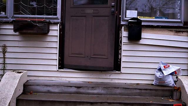 Mr. and His Boy Chapter 3: Disgusting Habit