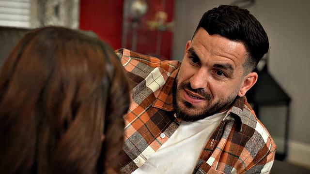 серена соблазняет друга в кружевном белье и получает долгожданный член