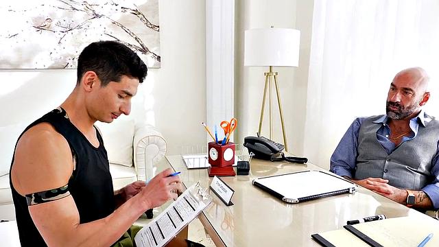 Fisting hunkdaddy fucks stud's gaping asshole with fist