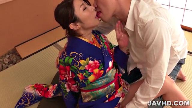 爆乳篠田あゆみ～和服 de 妖艶中出し～