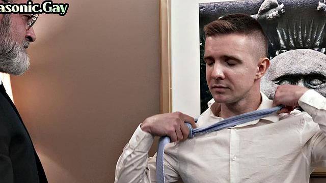 Suited old mason bareback fucks twink ass in office