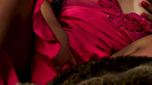 CFNM sluts share BWC in threesome fuck in doggystyle