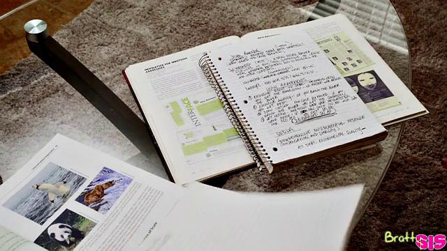 Cumming On My Step Sister's Feet - S14:E3