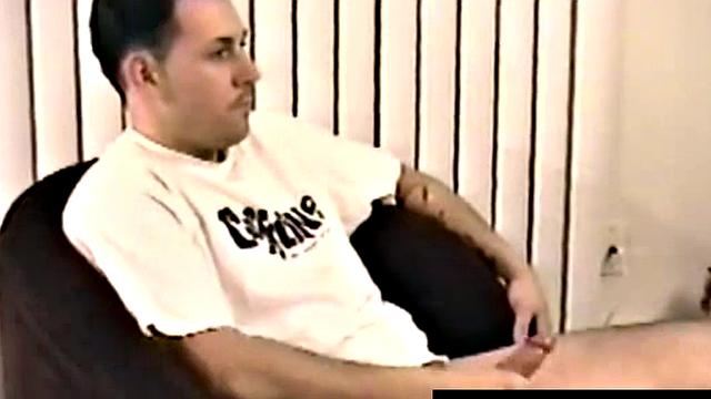 Straight jock gets jerked off while receiving blowjob from DILF