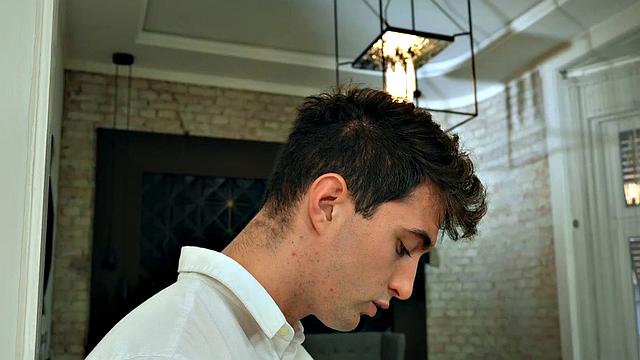 Сочная жена не выдерживает двойного натиска