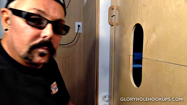 Latino Gets Head At Gloryhole