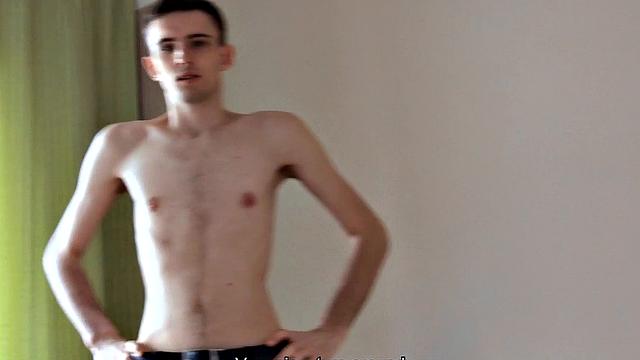 мачо хотел просто отсосать, а пришлось и самому подставиться