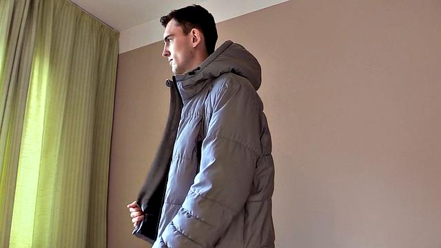 Amateur stud banged by gay dude after giving blowjob