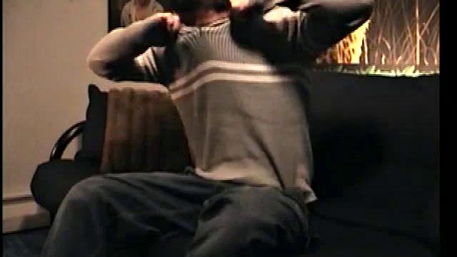 мужественный натурал дрочит крепким кулаком, напряжённо и жадно