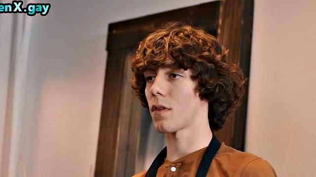 Hairdresser deepthroating 21yo client in salon