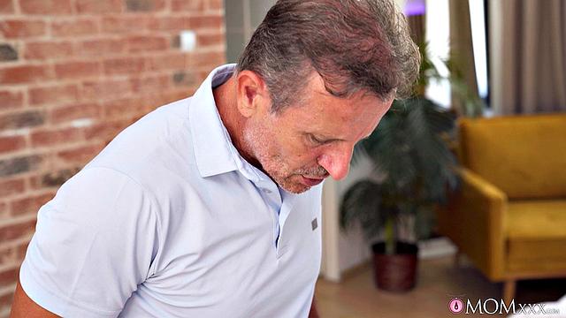 Desperate housewife needs break