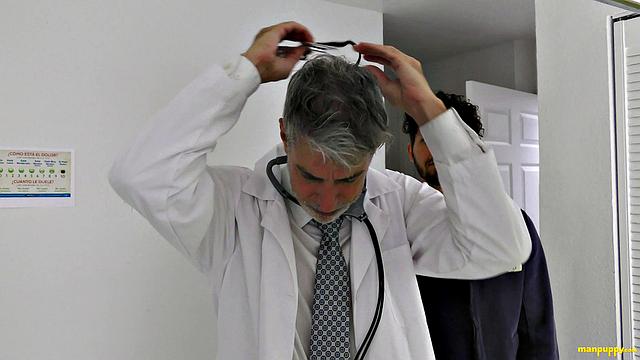 His Final Minute Physical - Joey Philippe &amp;amp; Richard Lennox