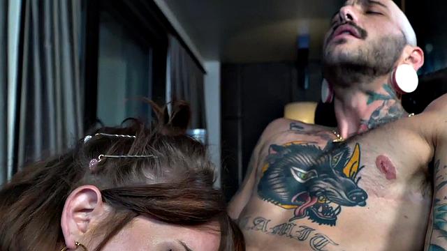 Ts girlfriend licked in erotic duo after stripping