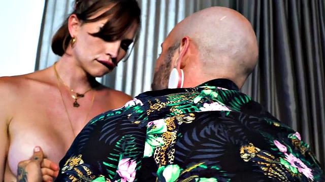 Ts girlfriend licked in erotic duo after stripping