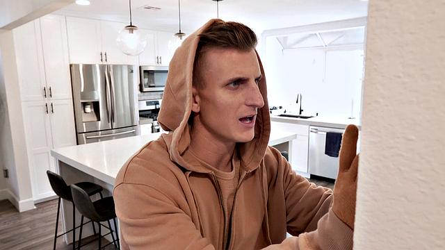 четвером у камина: страстная смена партнеров между сводными