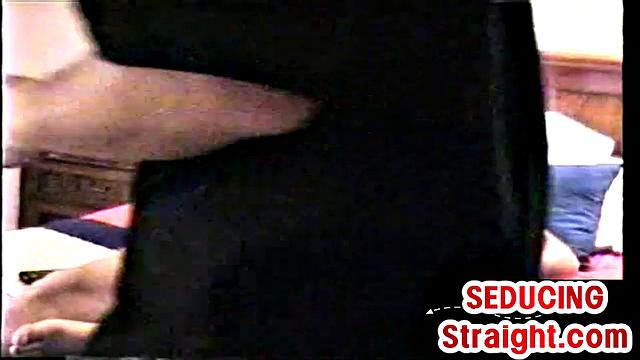 Real muscled guy solo masturbating