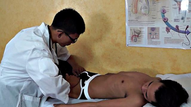 Gaping asian patient in anal exam