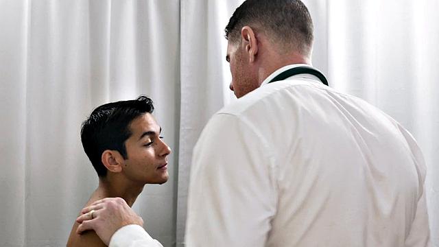 Cocksucking twink assbanged by doctor in session