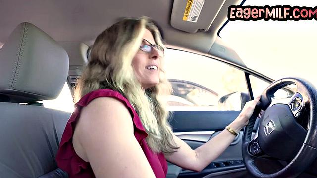 зрелая дала в жопу после поездки на машине pov