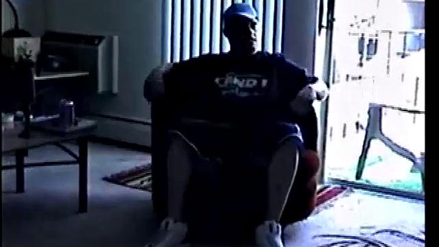 Straight Boy Buzz Gets Sucked