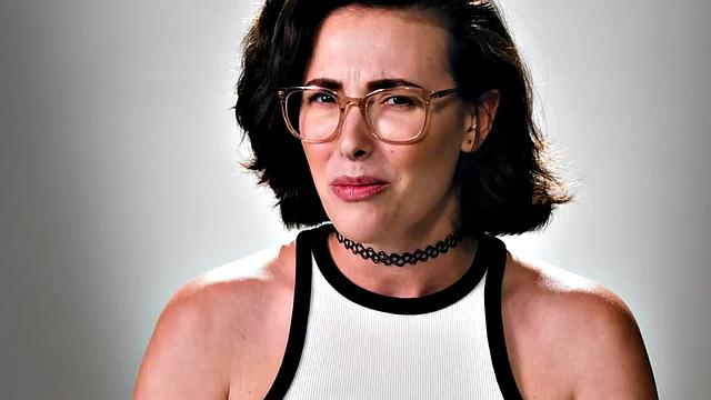 Cutie gently jerking pussy with fingers