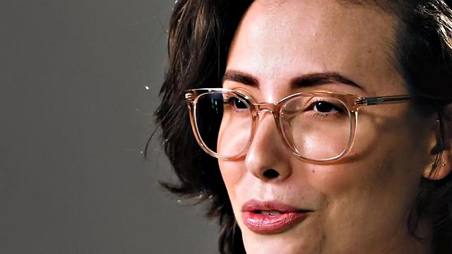 Cutie gently jerking pussy with fingers