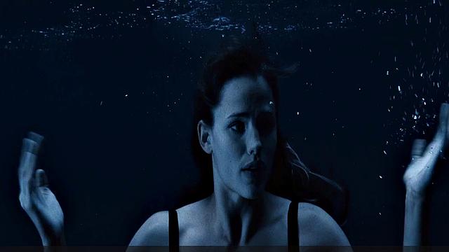 Jennifer Garner kissing