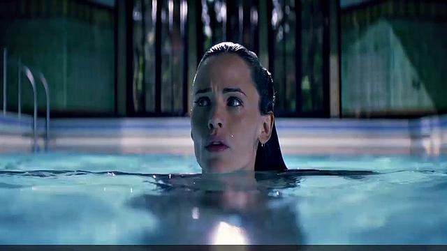 Jennifer Garner kissing