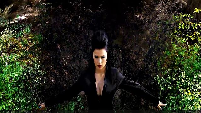 Jennifer Garner kissing